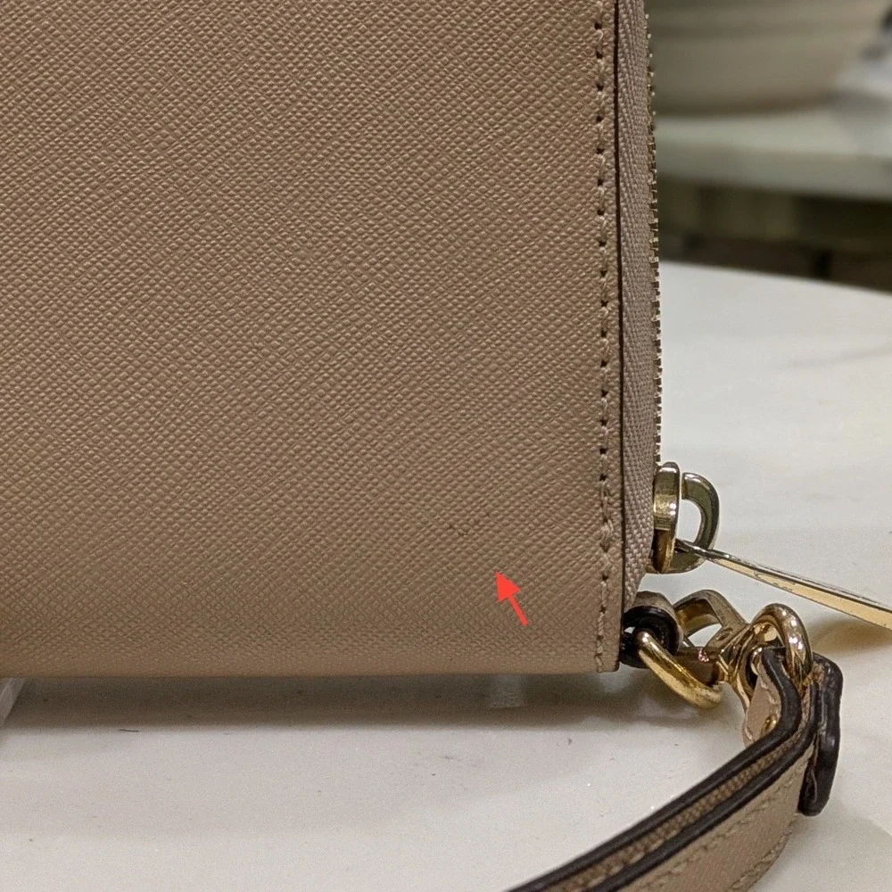 Michael Kors Jet Set Travel Wallet Women OS Beige Saffiano Leather Zip Around